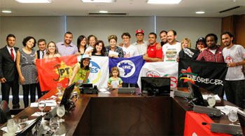 Dilma reafirma à juventude compromisso com os 10% do PIB para a Educação