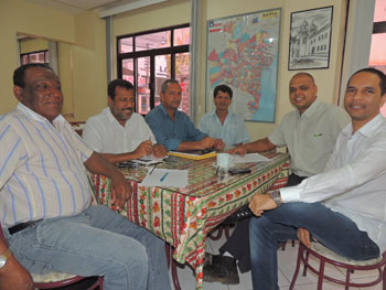 Sindicato se reúne com a Vix Logística