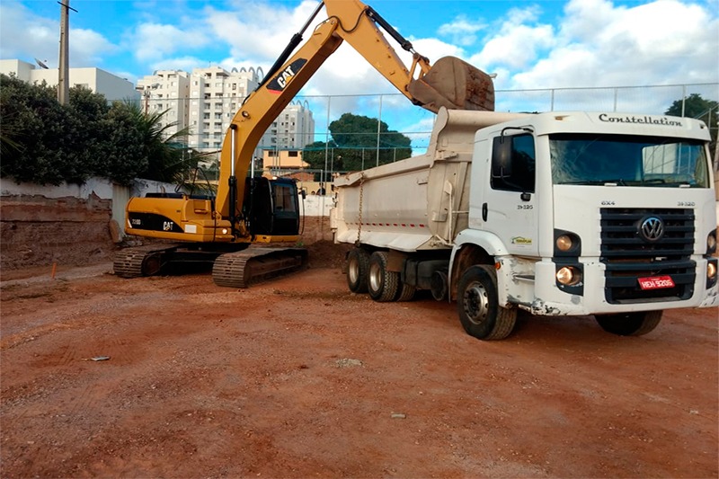 CLUBE DOS SINDMINERADORES: OBRAS DE CONSTRUÇÃO DAS PISCINAS A TODO VAPOR